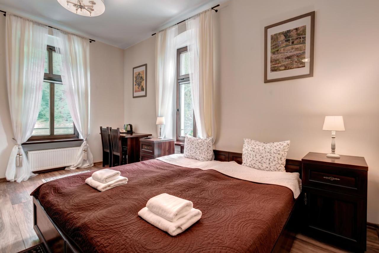 Hotel Charlotta Jedlina-Zdroj Luaran gambar