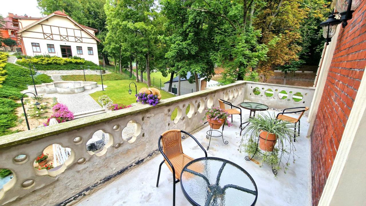 Hotel Charlotta Jedlina-Zdroj Luaran gambar
