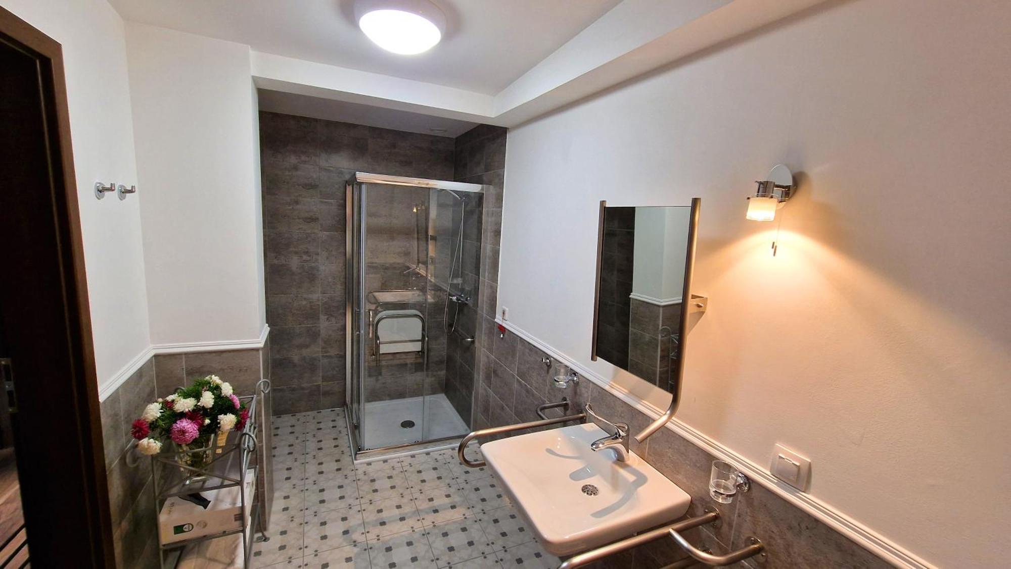 Hotel Charlotta Jedlina-Zdroj Luaran gambar