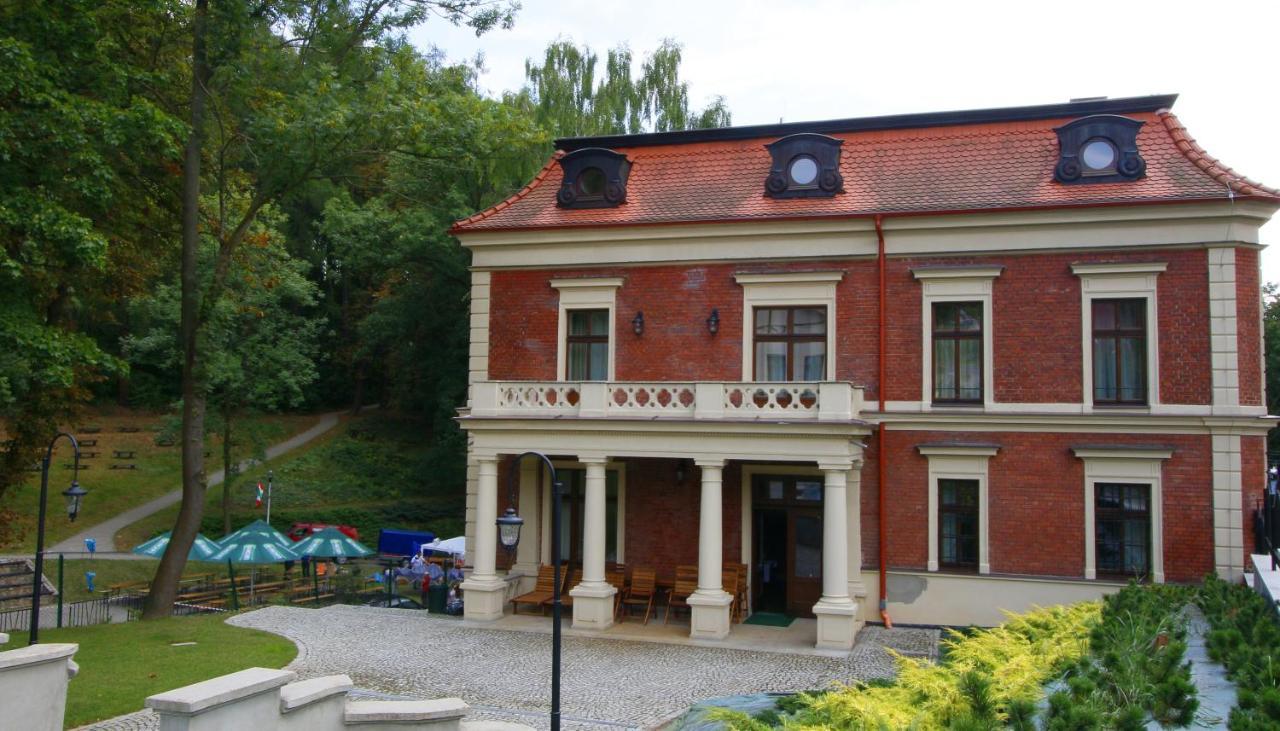 Hotel Charlotta Jedlina-Zdroj Luaran gambar