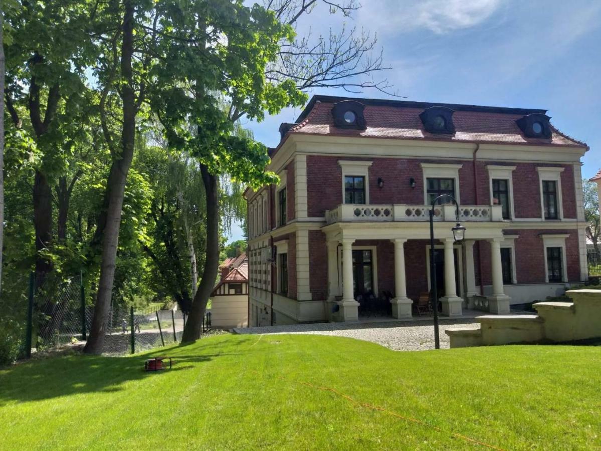 Hotel Charlotta Jedlina-Zdroj Luaran gambar